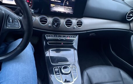 Mercedes-Benz E-Класс, 2016 год, 1 650 000 рублей, 15 фотография