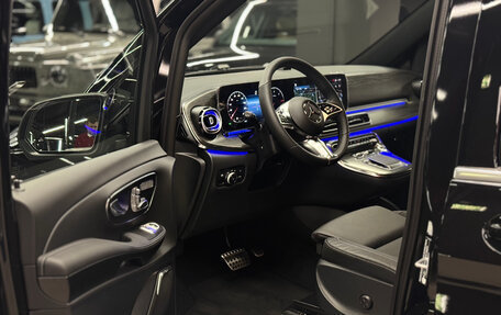 Mercedes-Benz V-Класс, 2026 год, 14 000 000 рублей, 2 фотография