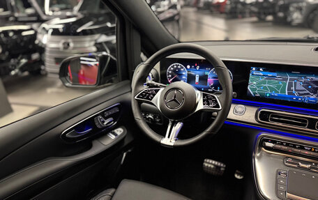 Mercedes-Benz V-Класс, 2026 год, 14 000 000 рублей, 17 фотография