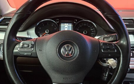 Volkswagen Passat B7, 2011 год, 1 049 000 рублей, 11 фотография