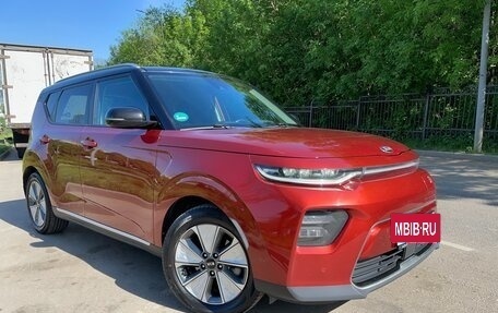 KIA Soul EV, 2020 год, 2 390 000 рублей, 3 фотография