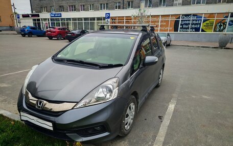 Honda Fit Shuttle I рестайлинг, 2014 год, 1 200 000 рублей, 1 фотография