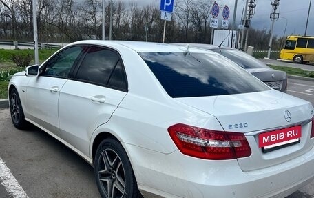 Mercedes-Benz E-Класс, 2011 год, 1 600 000 рублей, 5 фотография