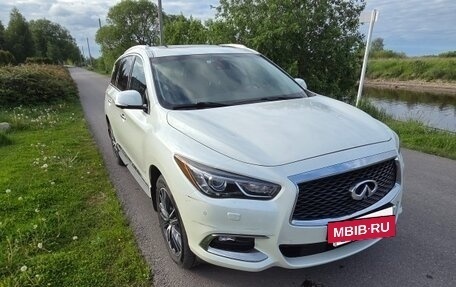 Infiniti QX60 I рестайлинг, 2018 год, 2 990 000 рублей, 11 фотография
