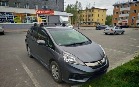 Honda Fit Shuttle I рестайлинг, 2014 год, 1 200 000 рублей, 2 фотография