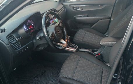 KIA Rio IV, 2019 год, 1 360 000 рублей, 3 фотография