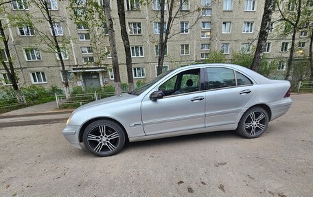 Mercedes-Benz C-Класс, 2001 год, 450 000 рублей, 3 фотография
