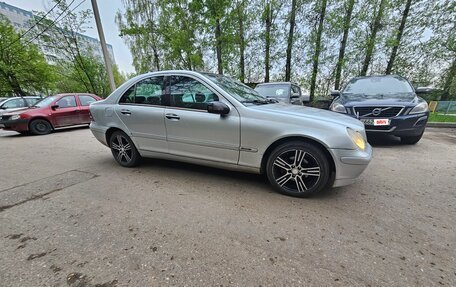 Mercedes-Benz C-Класс, 2001 год, 450 000 рублей, 2 фотография
