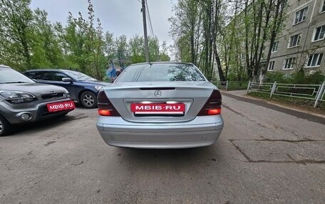 Mercedes-Benz C-Класс, 2001 год, 450 000 рублей, 4 фотография
