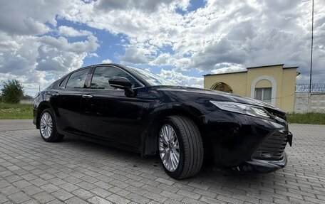 Toyota Camry, 2021 год, 3 100 000 рублей, 7 фотография