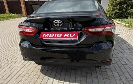 Toyota Camry, 2021 год, 3 100 000 рублей, 9 фотография