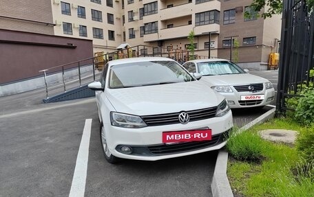 Volkswagen Jetta VI, 2012 год, 1 200 000 рублей, 2 фотография