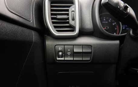 KIA Sportage IV рестайлинг, 2019 год, 2 310 000 рублей, 13 фотография