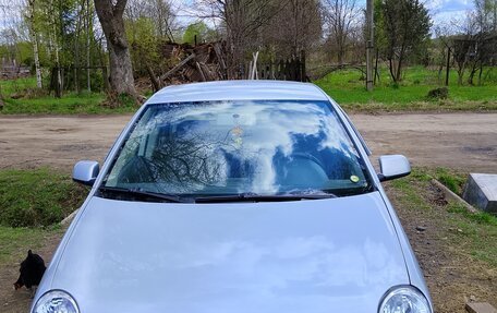 Volkswagen Polo IV рестайлинг, 2002 год, 250 000 рублей, 1 фотография