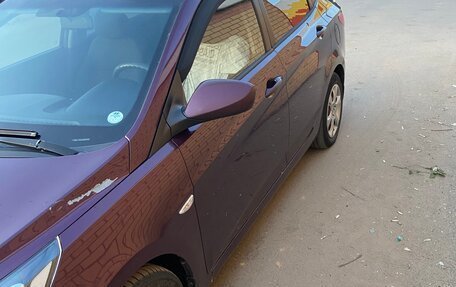 Hyundai Solaris II рестайлинг, 2011 год, 670 000 рублей, 4 фотография