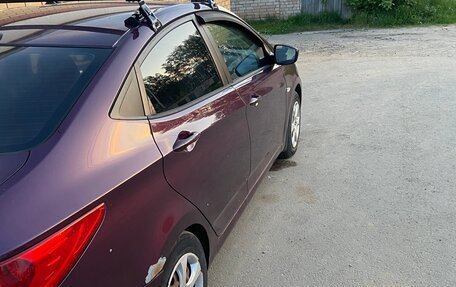 Hyundai Solaris II рестайлинг, 2011 год, 670 000 рублей, 3 фотография