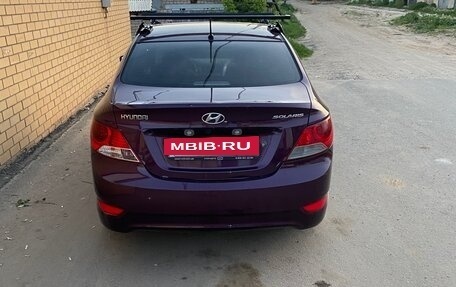 Hyundai Solaris II рестайлинг, 2011 год, 670 000 рублей, 2 фотография