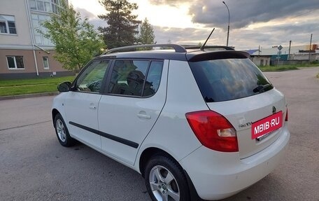 Skoda Fabia II, 2013 год, 590 000 рублей, 2 фотография
