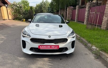 KIA Stinger I, 2018 год, 2 700 000 рублей, 2 фотография