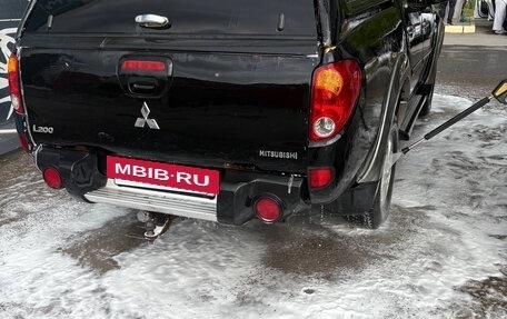 Mitsubishi L200 IV рестайлинг, 2011 год, 1 000 000 рублей, 4 фотография