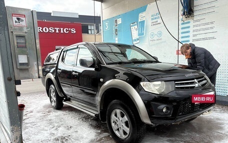 Mitsubishi L200 IV рестайлинг, 2011 год, 1 000 000 рублей, 9 фотография
