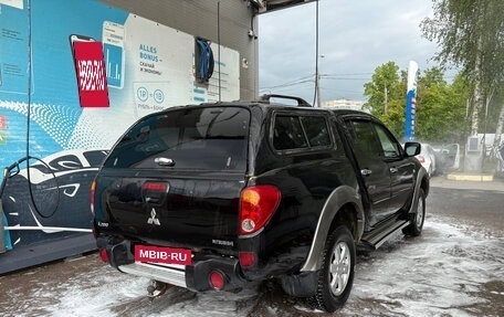 Mitsubishi L200 IV рестайлинг, 2011 год, 1 000 000 рублей, 8 фотография