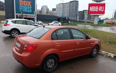 KIA Rio II, 2010 год, 680 000 рублей, 2 фотография