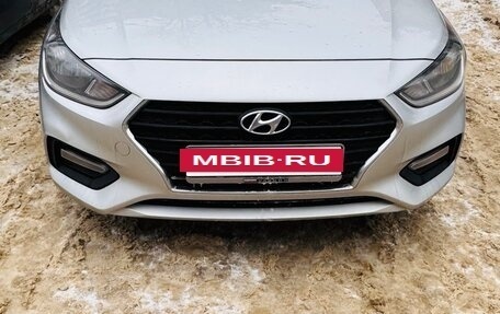 Hyundai Solaris II рестайлинг, 2017 год, 900 000 рублей, 12 фотография
