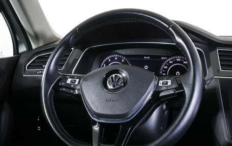 Volkswagen Tiguan II, 2018 год, 3 145 000 рублей, 14 фотография