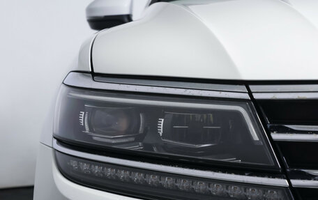 Volkswagen Tiguan II, 2018 год, 3 145 000 рублей, 21 фотография