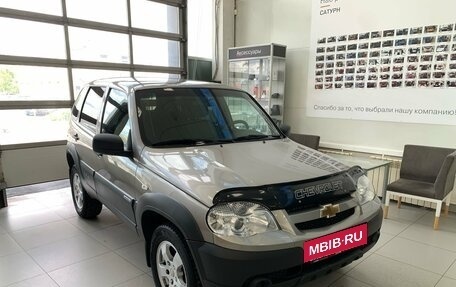Chevrolet Niva I рестайлинг, 2018 год, 770 000 рублей, 4 фотография