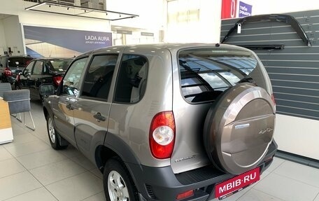Chevrolet Niva I рестайлинг, 2018 год, 770 000 рублей, 9 фотография