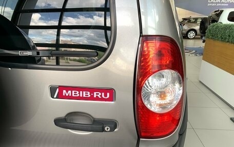 Chevrolet Niva I рестайлинг, 2018 год, 770 000 рублей, 7 фотография