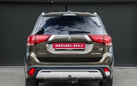 Mitsubishi Outlander III рестайлинг 3, 2019 год, 2 520 000 рублей, 5 фотография
