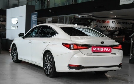 Lexus ES VII, 2021 год, 4 550 000 рублей, 7 фотография