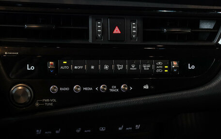 Lexus ES VII, 2021 год, 4 550 000 рублей, 28 фотография
