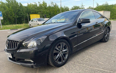 Mercedes-Benz E-Класс, 2010 год, 1 300 000 рублей, 3 фотография