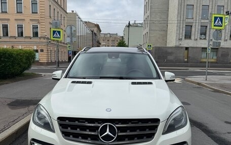 Mercedes-Benz M-Класс, 2012 год, 1 990 000 рублей, 2 фотография