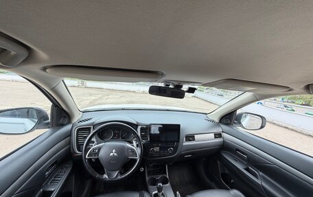 Mitsubishi Outlander III рестайлинг 3, 2012 год, 1 350 000 рублей, 12 фотография