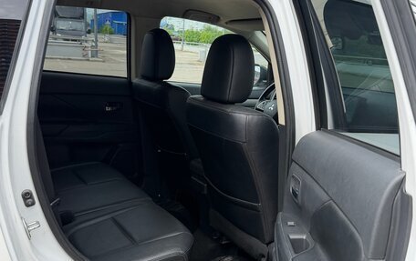 Mitsubishi Outlander III рестайлинг 3, 2012 год, 1 350 000 рублей, 16 фотография