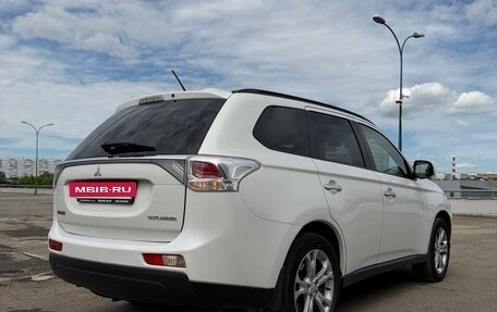 Mitsubishi Outlander III рестайлинг 3, 2012 год, 1 350 000 рублей, 7 фотография