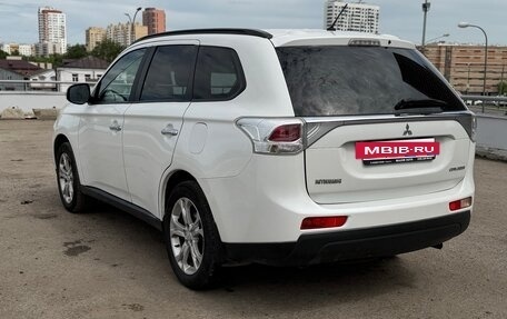 Mitsubishi Outlander III рестайлинг 3, 2012 год, 1 350 000 рублей, 5 фотография
