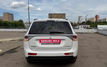 Mitsubishi Outlander III рестайлинг 3, 2012 год, 1 350 000 рублей, 6 фотография