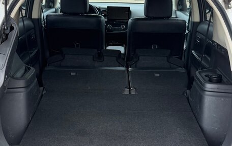 Mitsubishi Outlander III рестайлинг 3, 2012 год, 1 350 000 рублей, 18 фотография