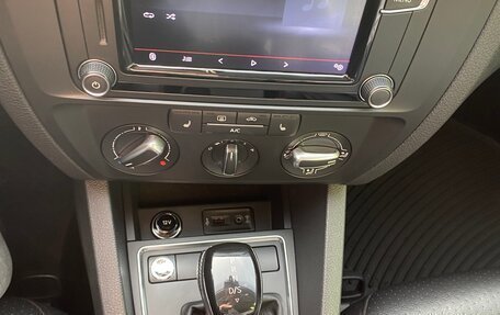 Volkswagen Jetta VI, 2017 год, 1 490 000 рублей, 12 фотография