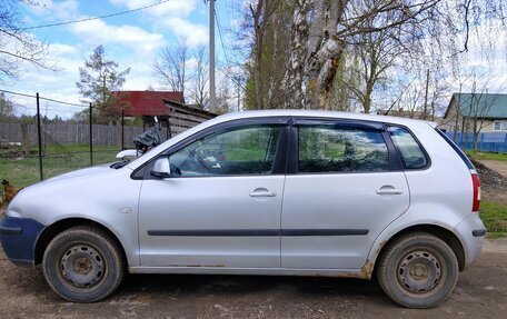 Volkswagen Polo IV рестайлинг, 2002 год, 250 000 рублей, 3 фотография
