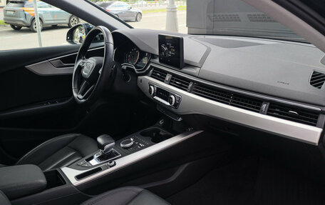 Audi A4, 2019 год, 2 750 000 рублей, 10 фотография