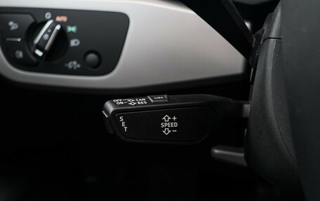 Audi A4, 2019 год, 2 750 000 рублей, 27 фотография