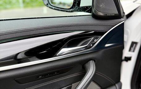 BMW 5 серия, 2019 год, 4 800 000 рублей, 13 фотография