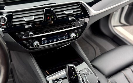 BMW 5 серия, 2019 год, 4 800 000 рублей, 10 фотография